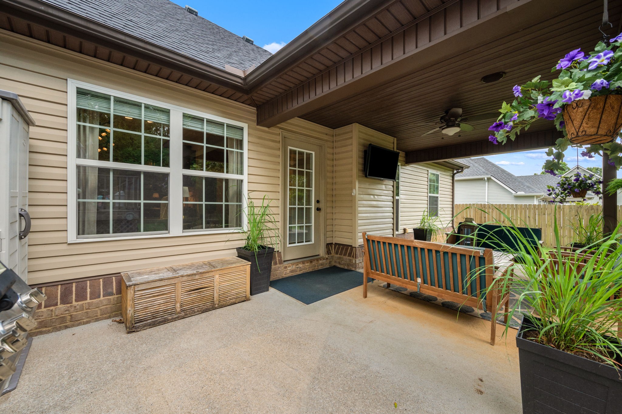 1425 Round Rock Dr