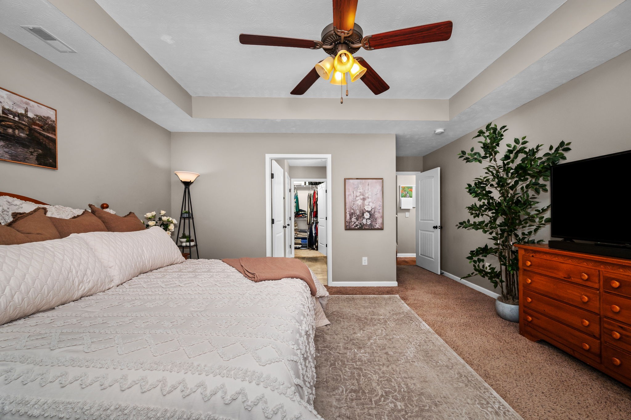 1425 Round Rock Dr