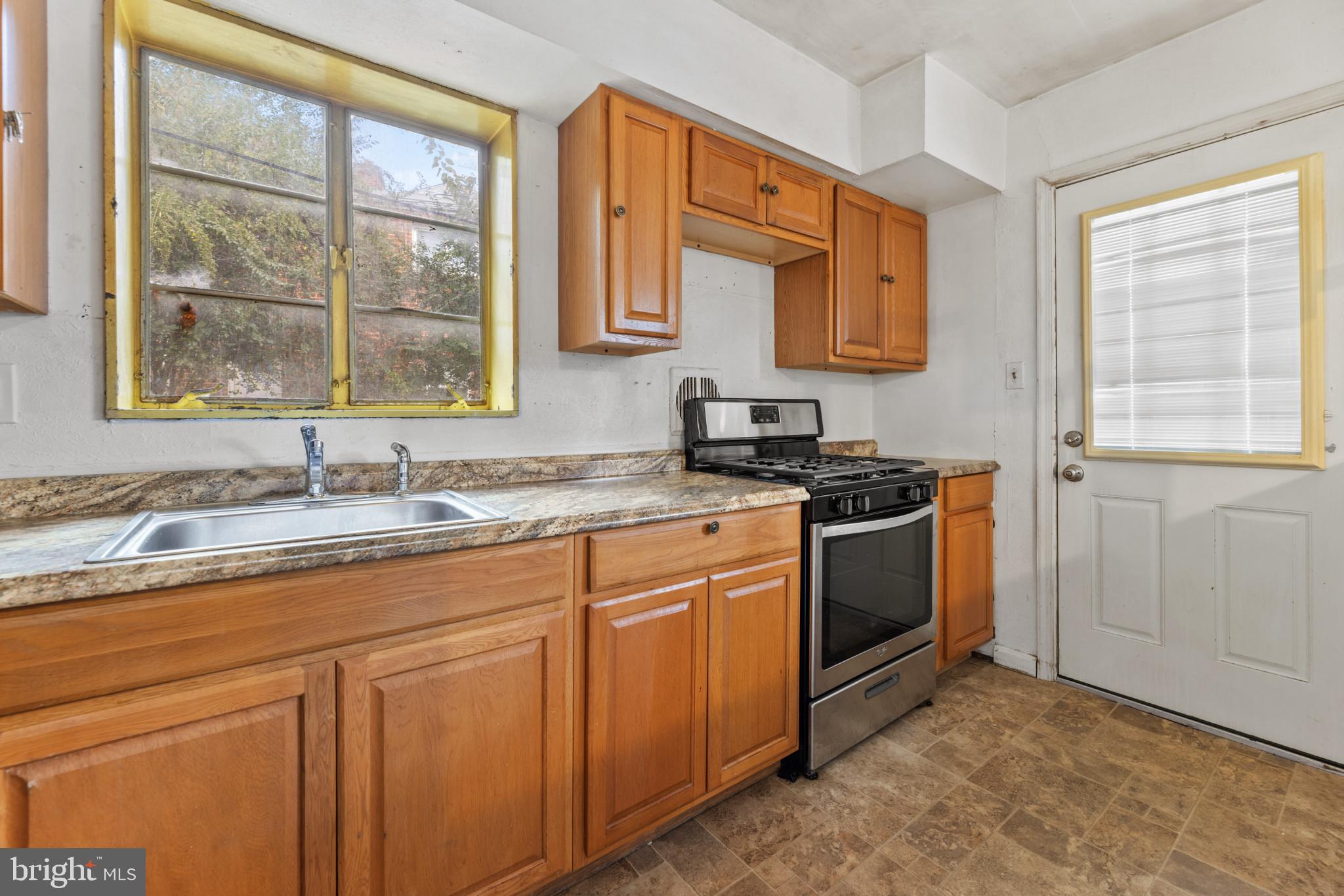 5485 HOLMES RUN PARKWAY