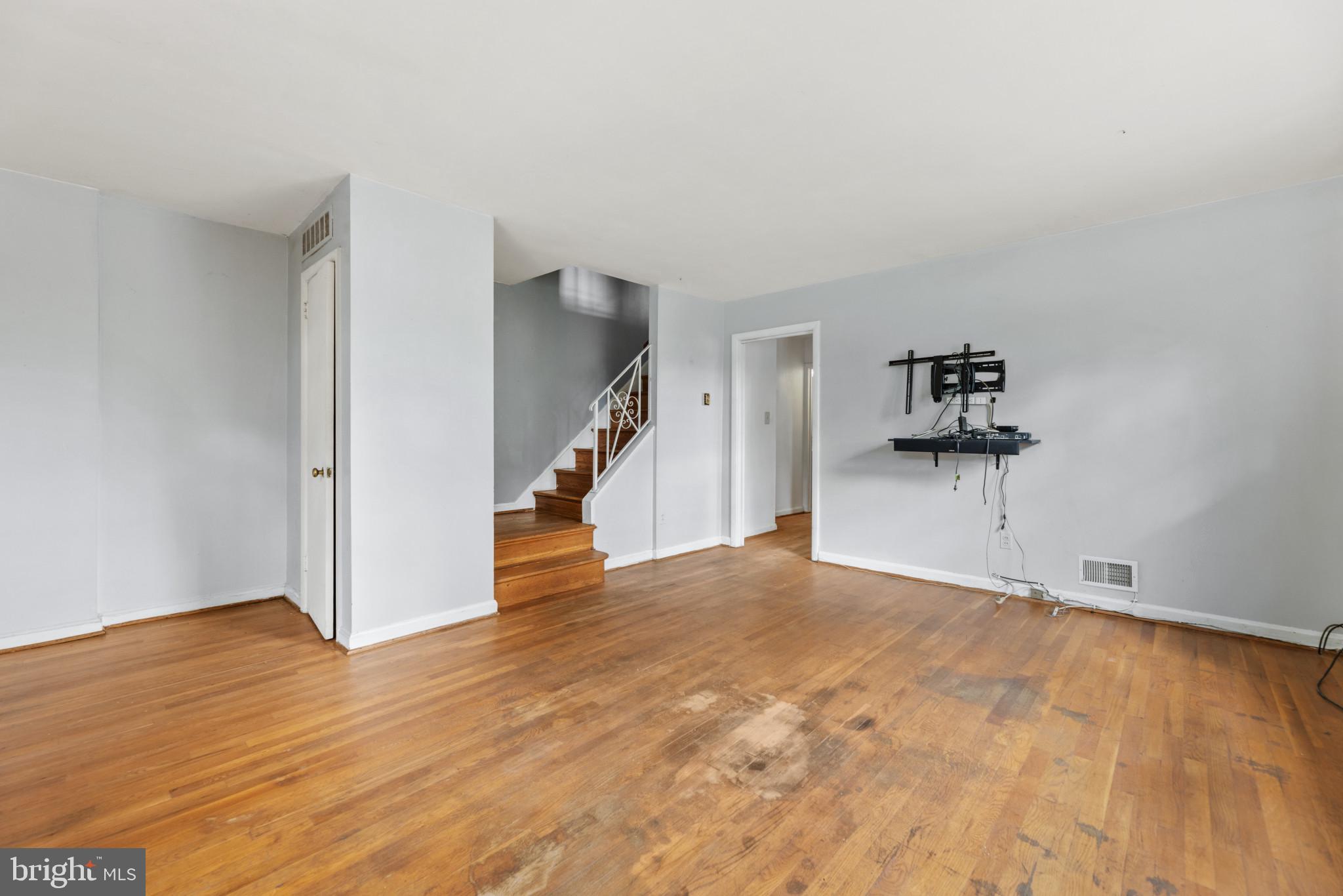 5485 HOLMES RUN PARKWAY
