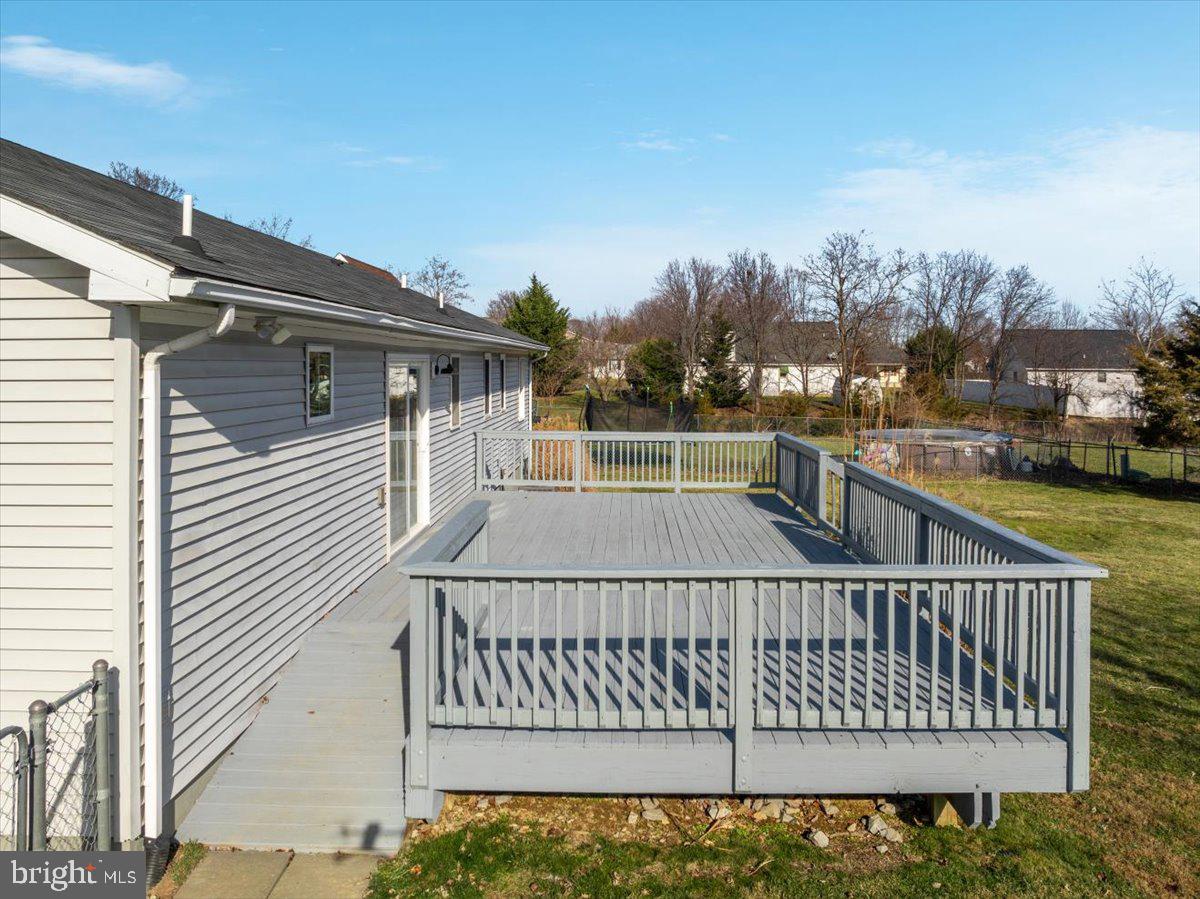 214 NIGHTINGALE AVENUE