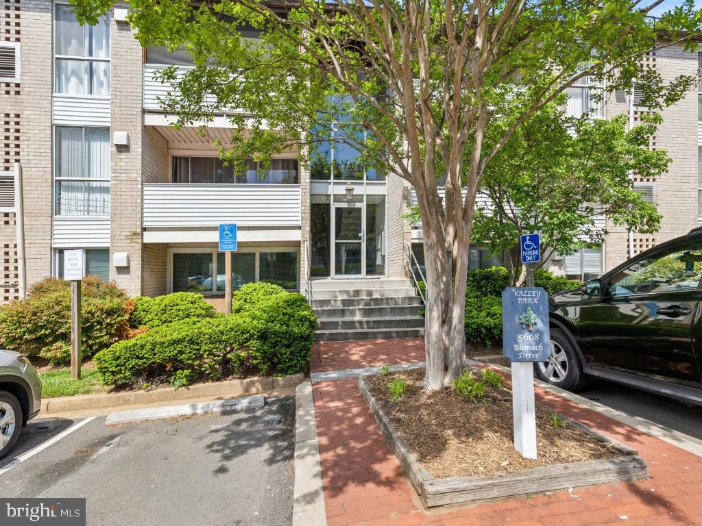 5608 BISMACH DRIVE 103