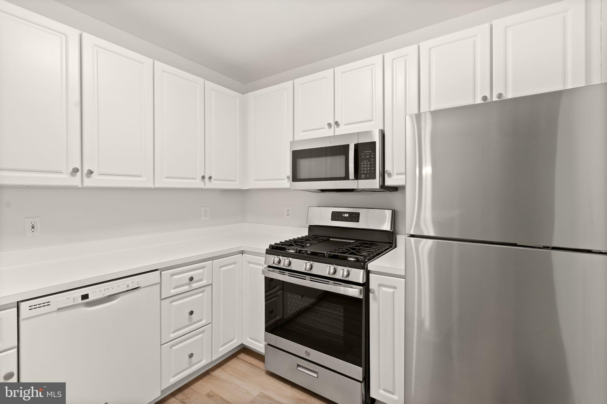 6990 FALLS REACH DRIVE 408