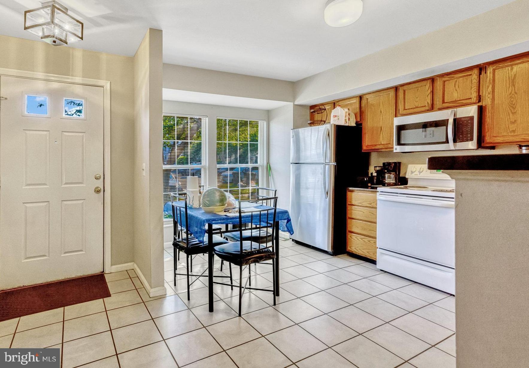 9594 BUTTONBUSH COURT