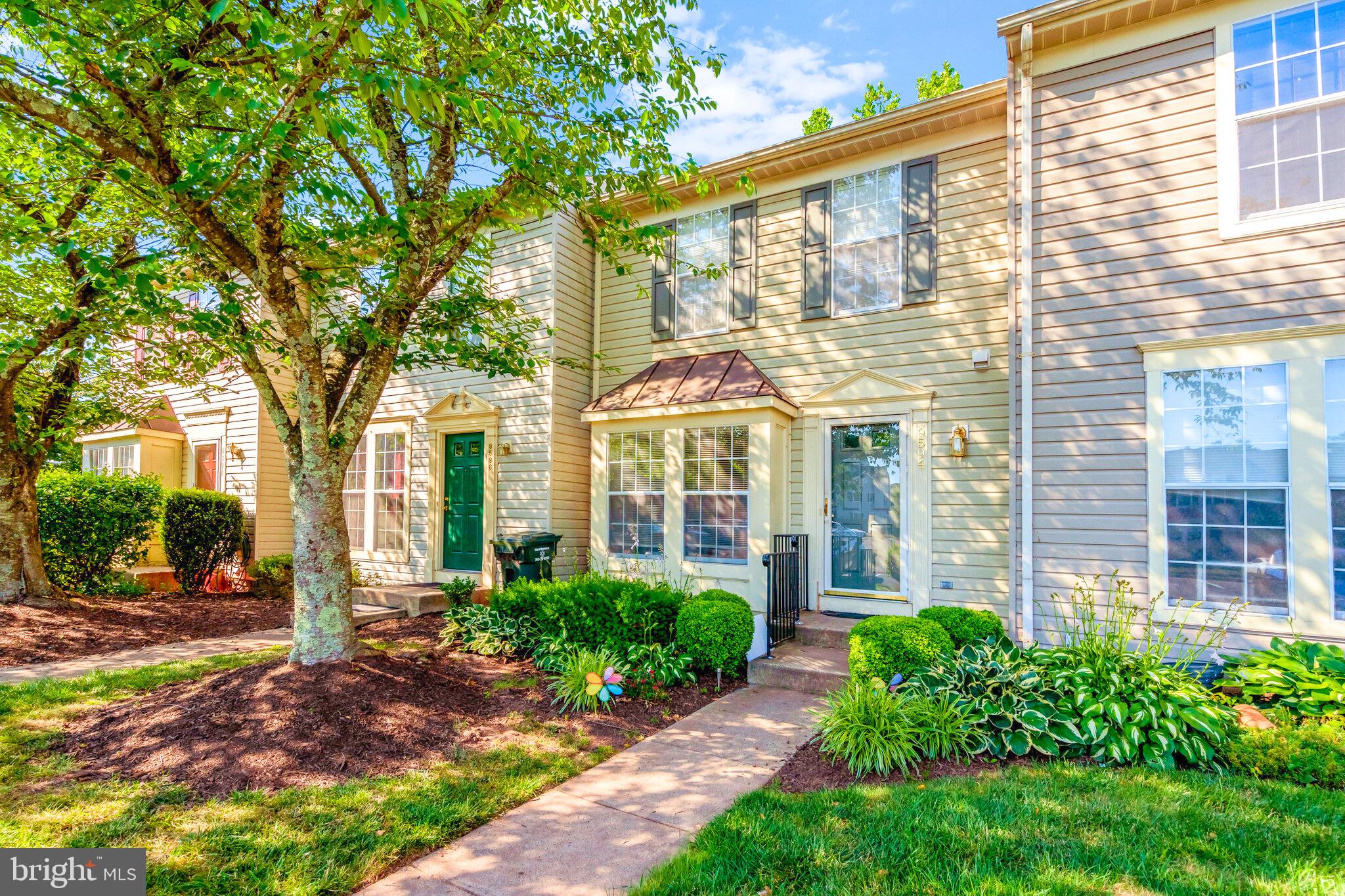 9594 BUTTONBUSH COURT