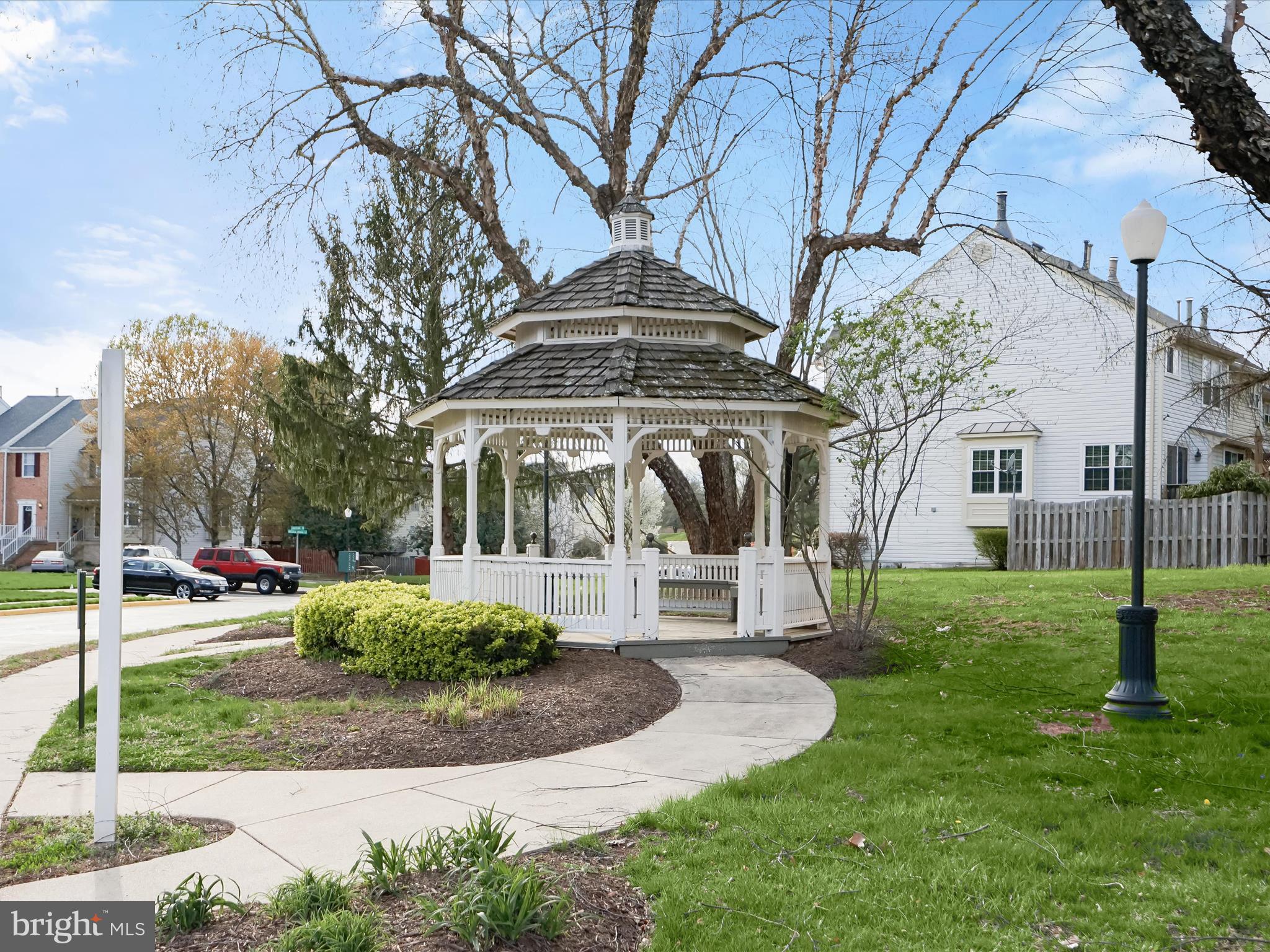 8628 SANDERLING DRIVE
