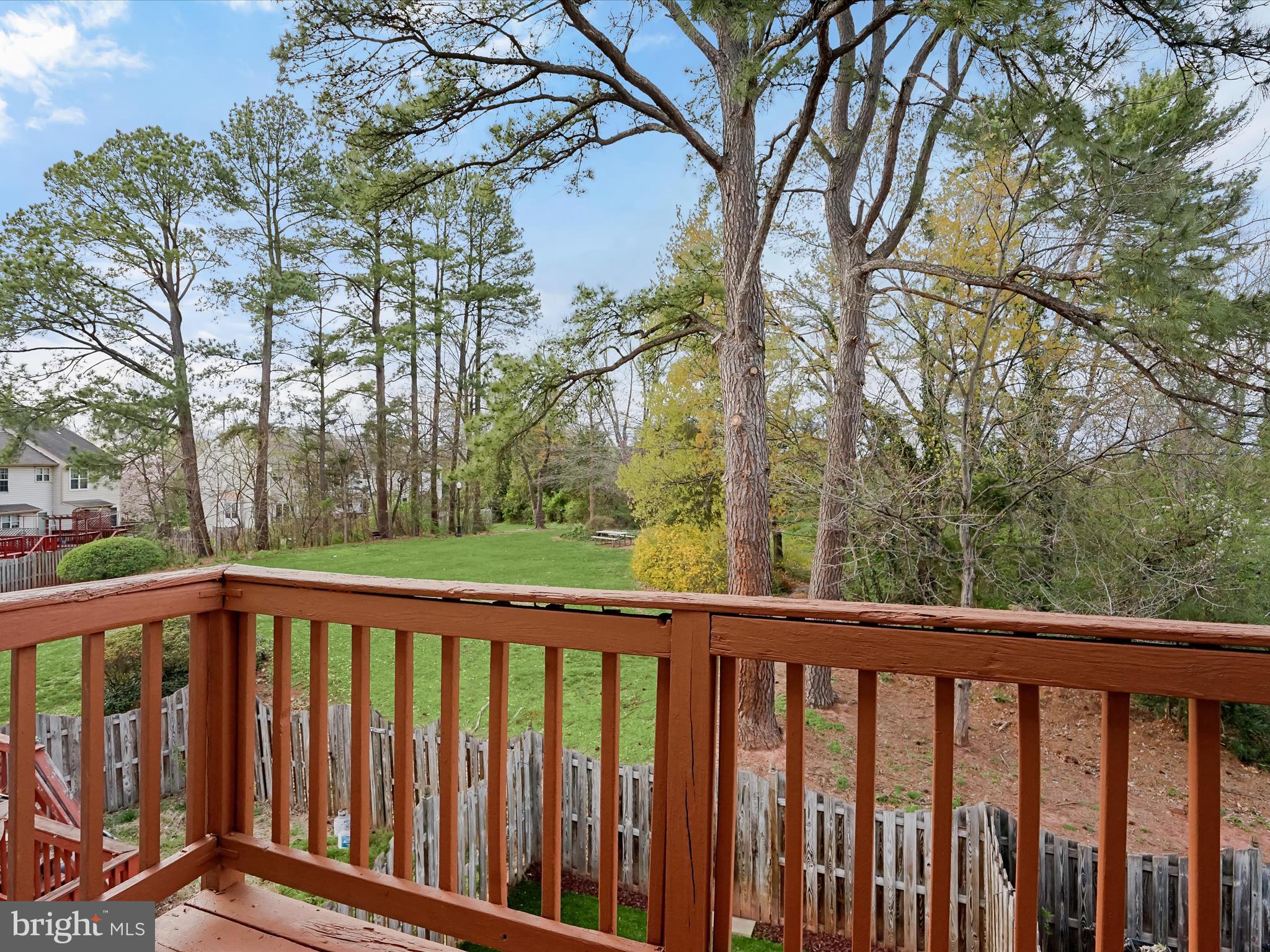 8628 SANDERLING DRIVE
