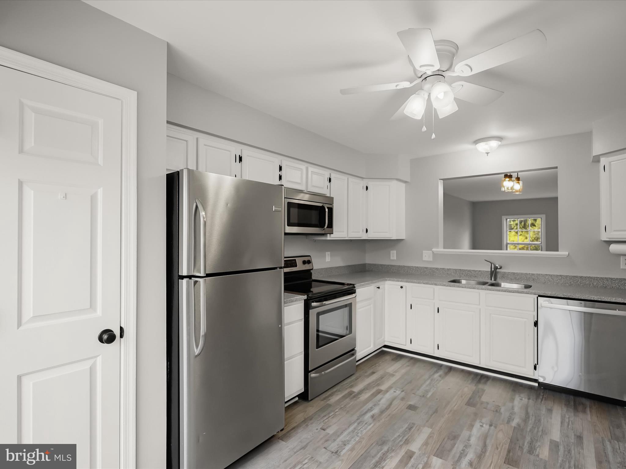 8628 SANDERLING DRIVE