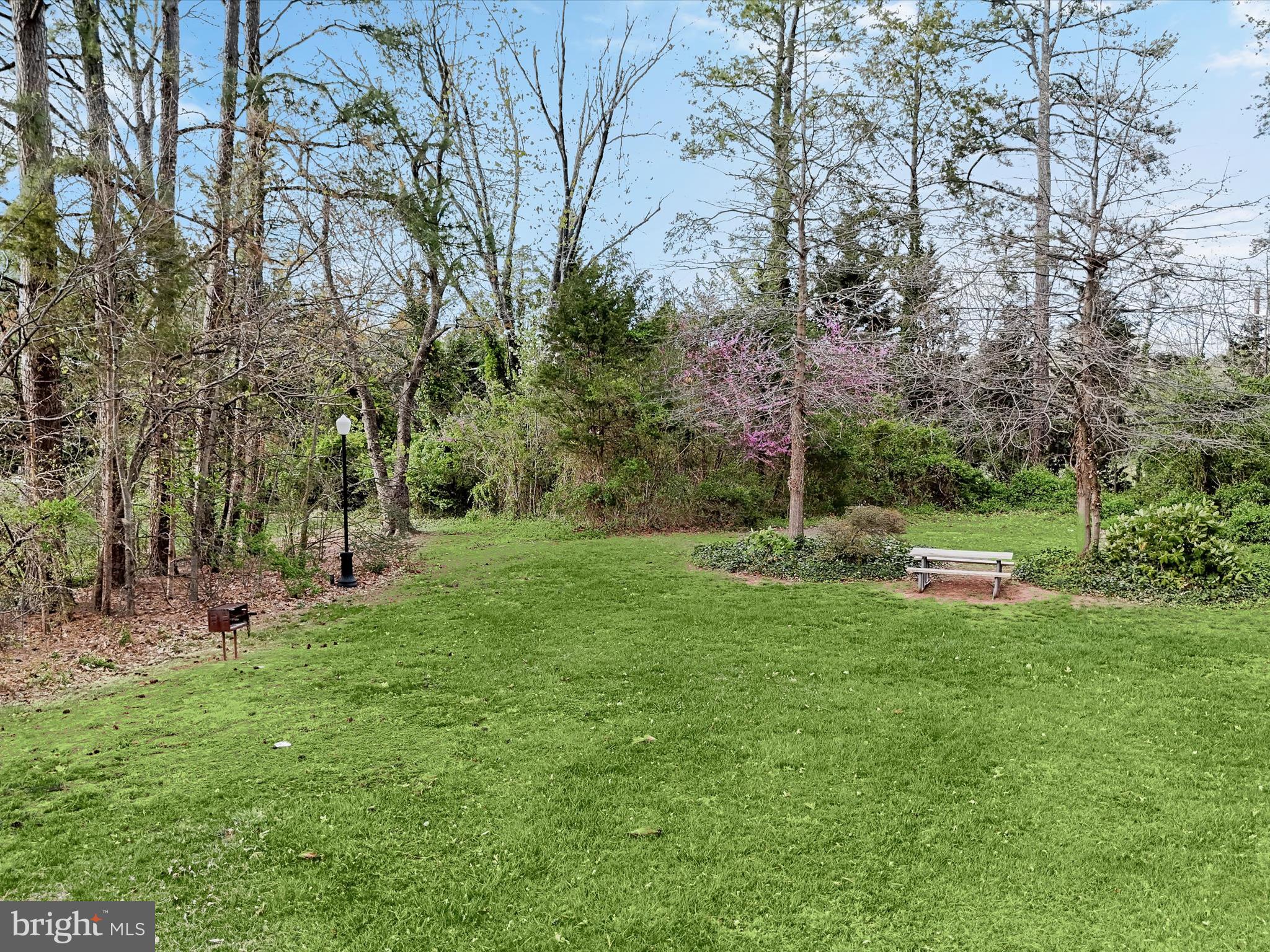 8628 SANDERLING DRIVE