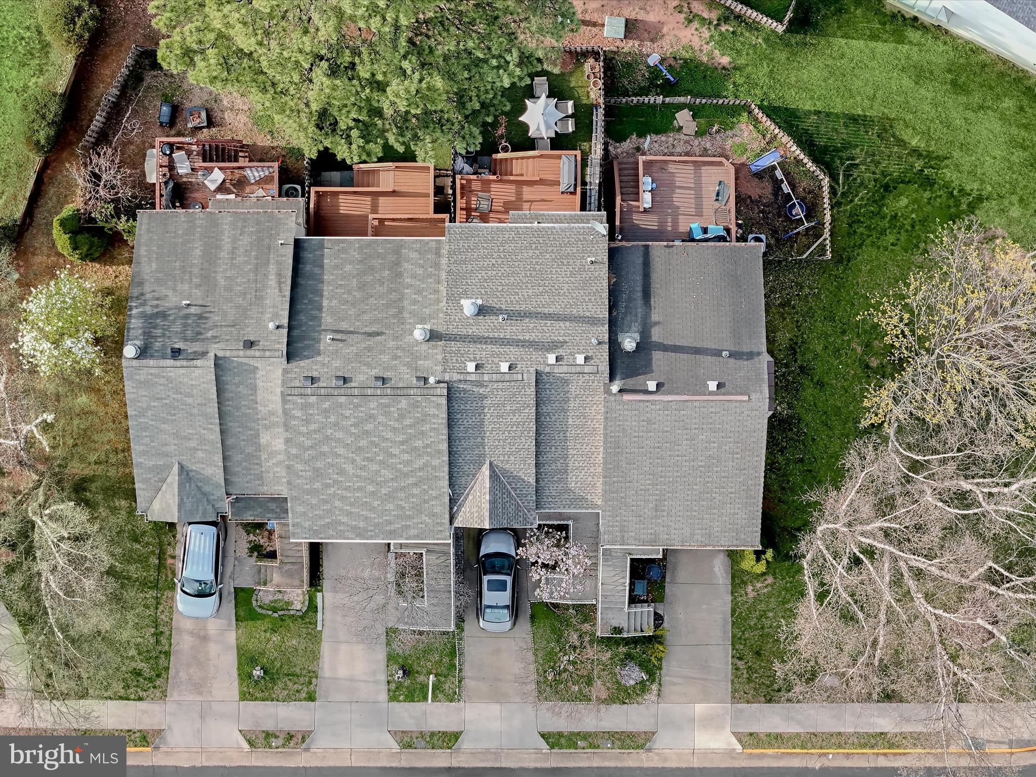 8628 SANDERLING DRIVE