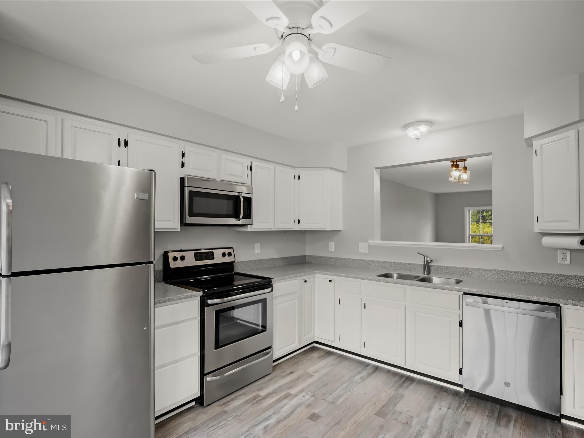 8628 SANDERLING DRIVE