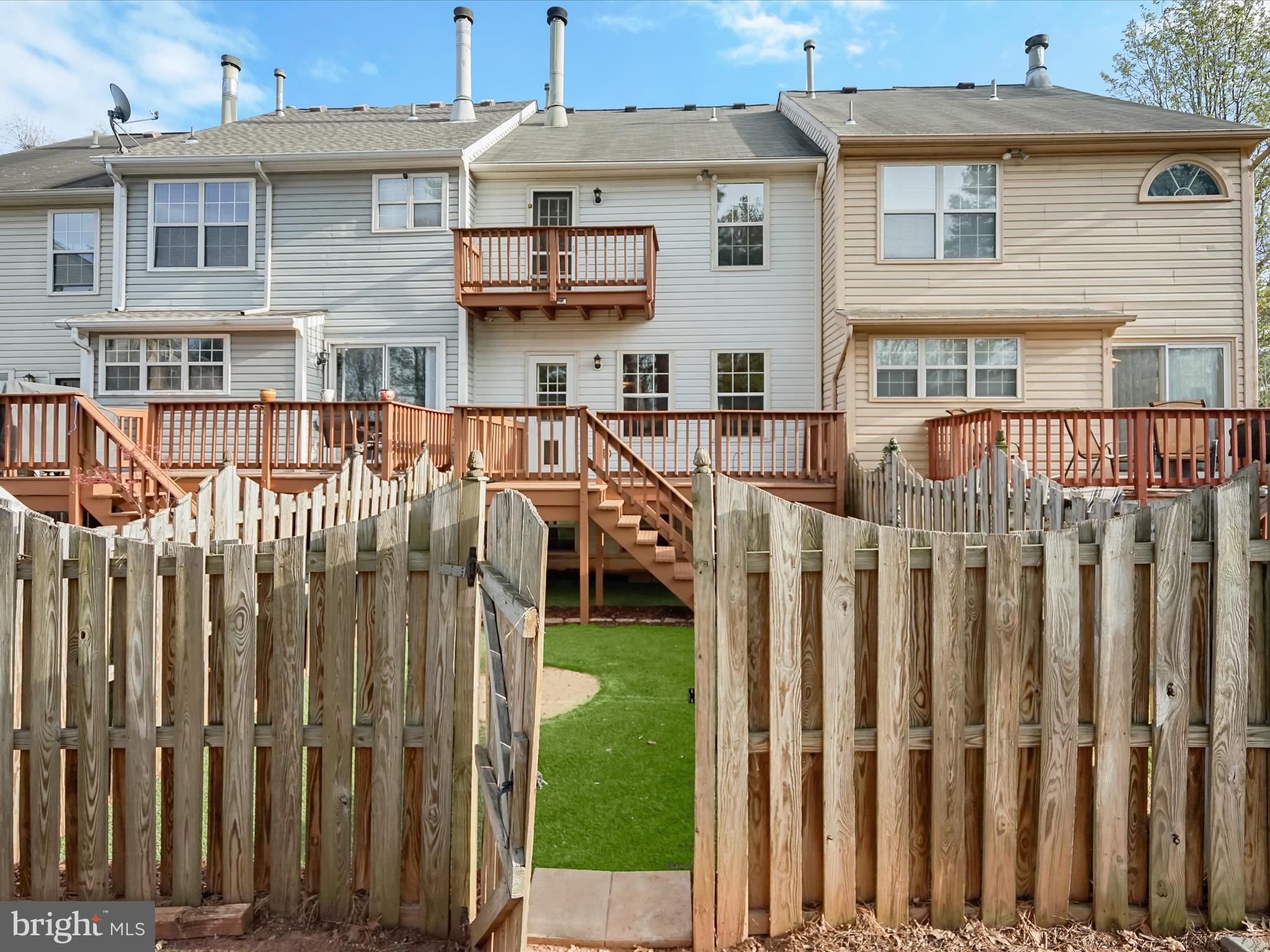 8628 SANDERLING DRIVE