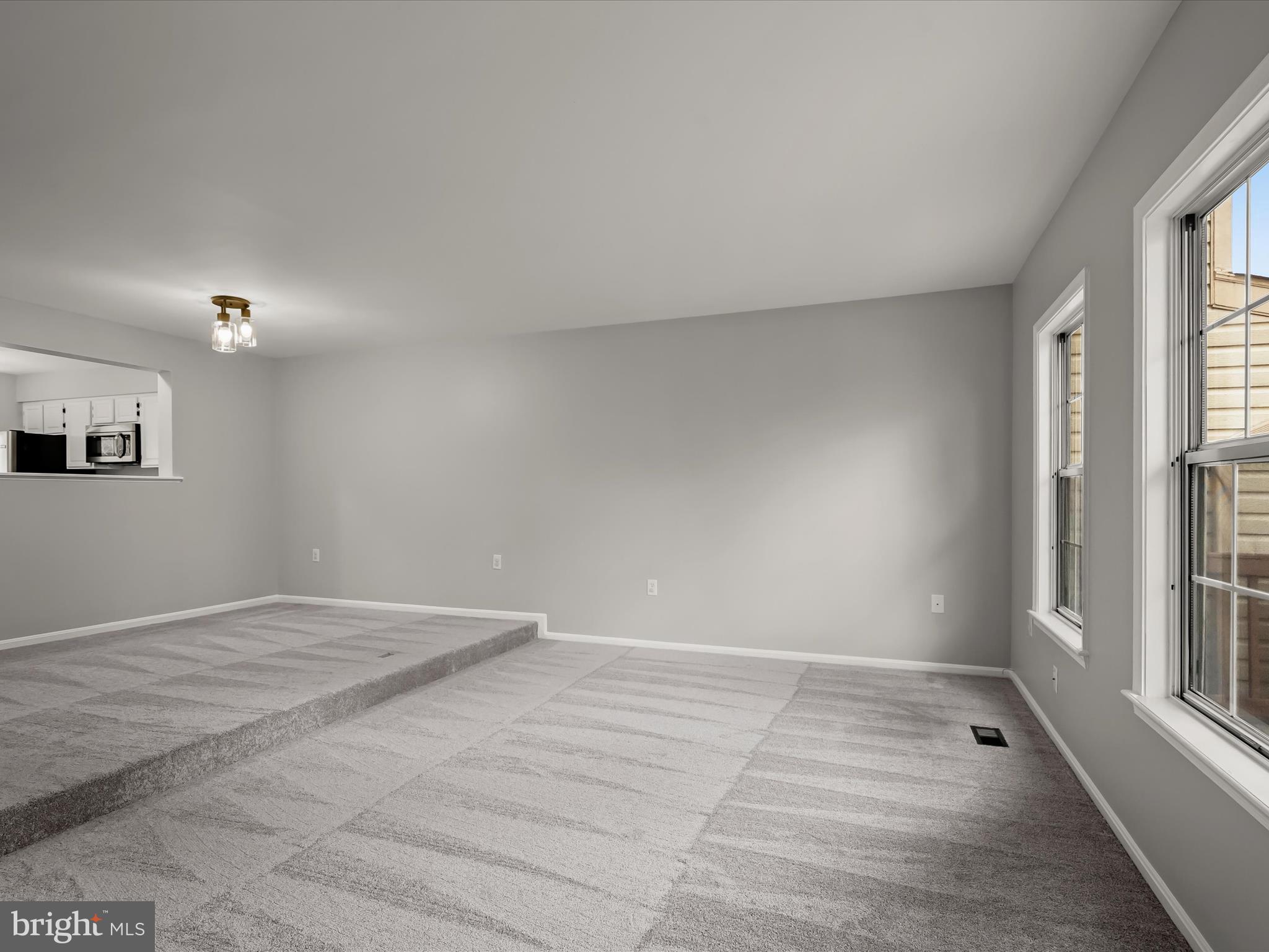 8628 SANDERLING DRIVE