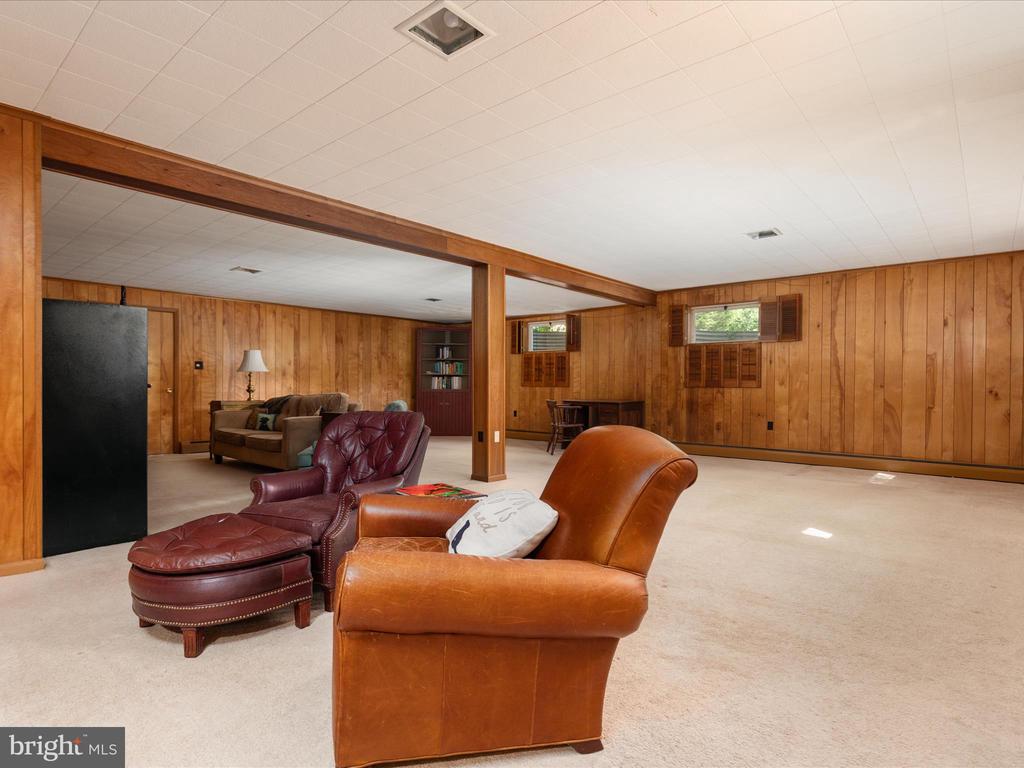 9100 STONEWALL ROAD
