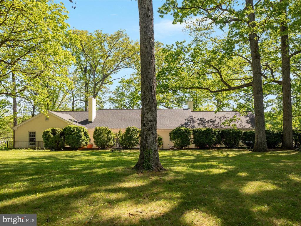 9100 STONEWALL ROAD