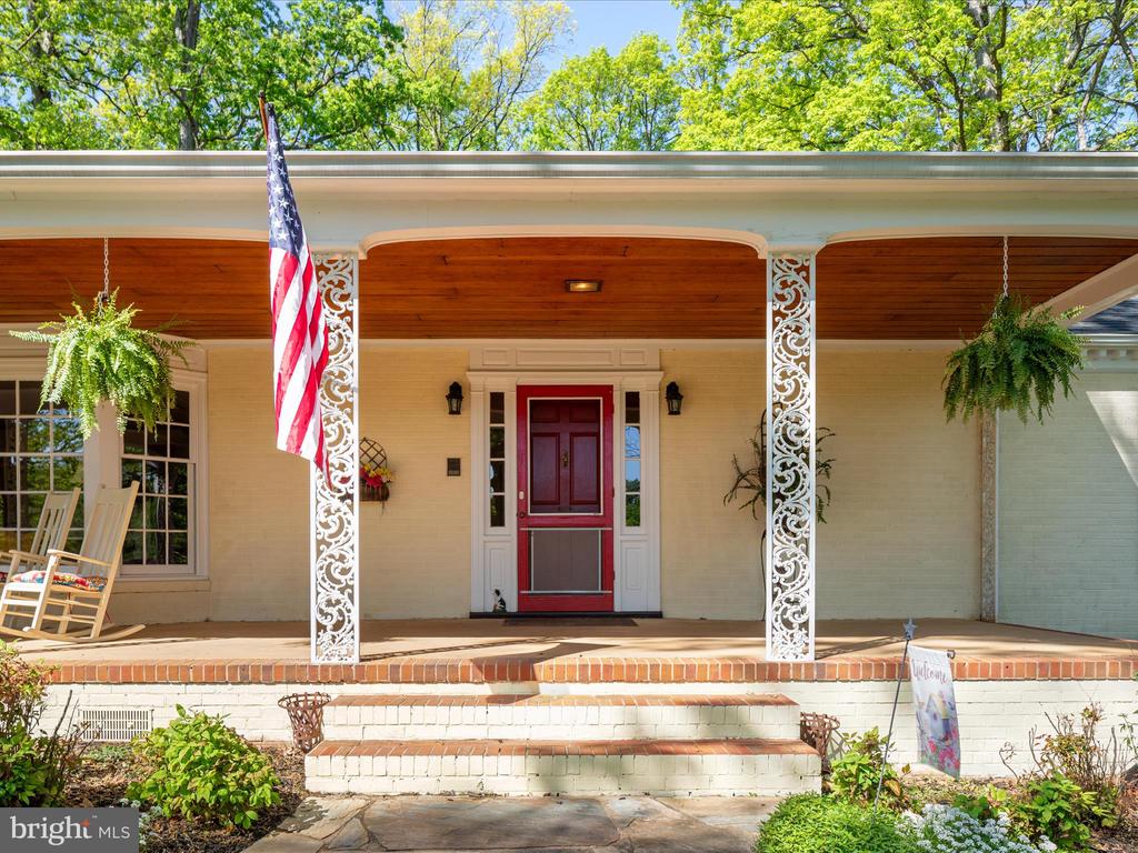9100 STONEWALL ROAD