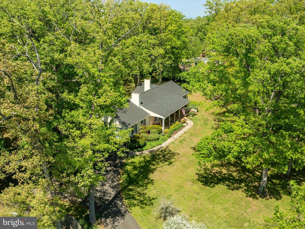 9100 STONEWALL ROAD