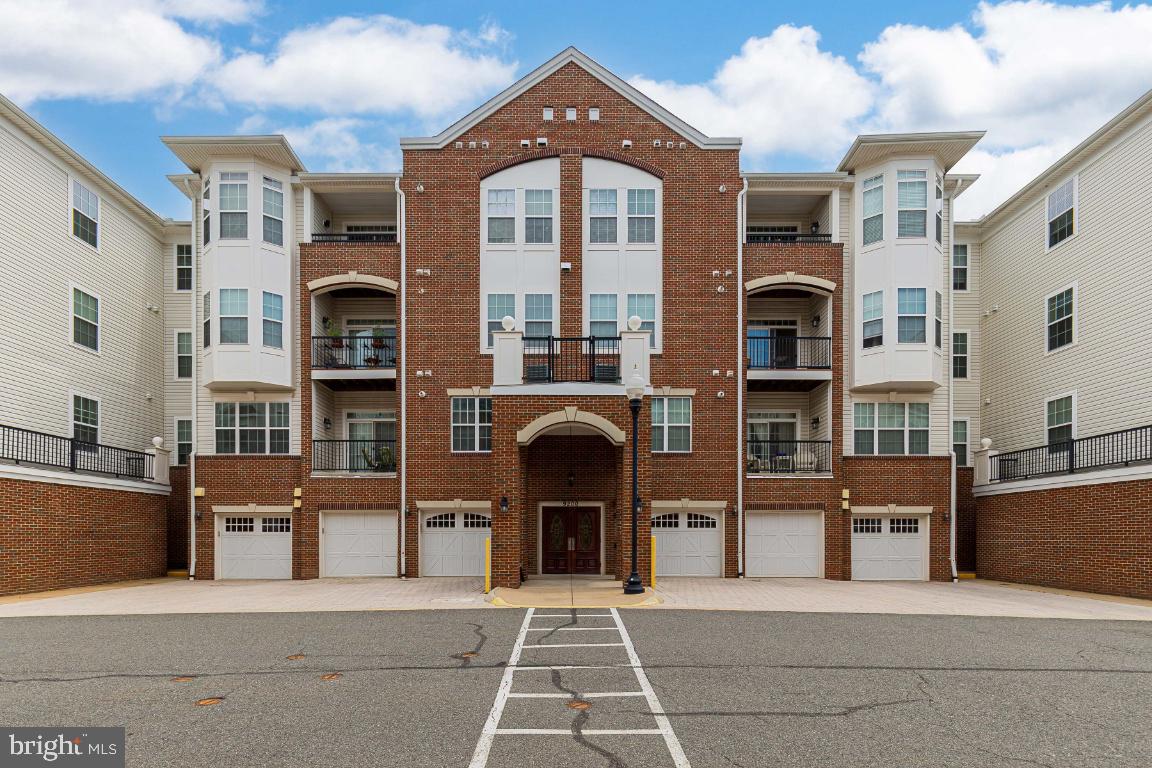 9200 CHARLESTON DRIVE 207