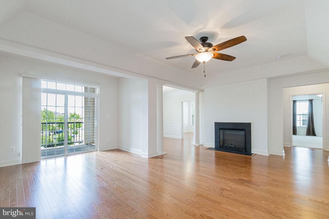 9200 CHARLESTON DRIVE 207