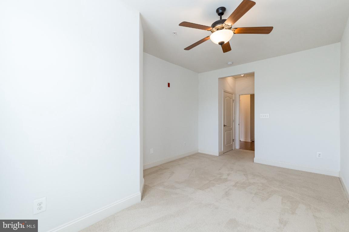 9200 CHARLESTON DRIVE 207