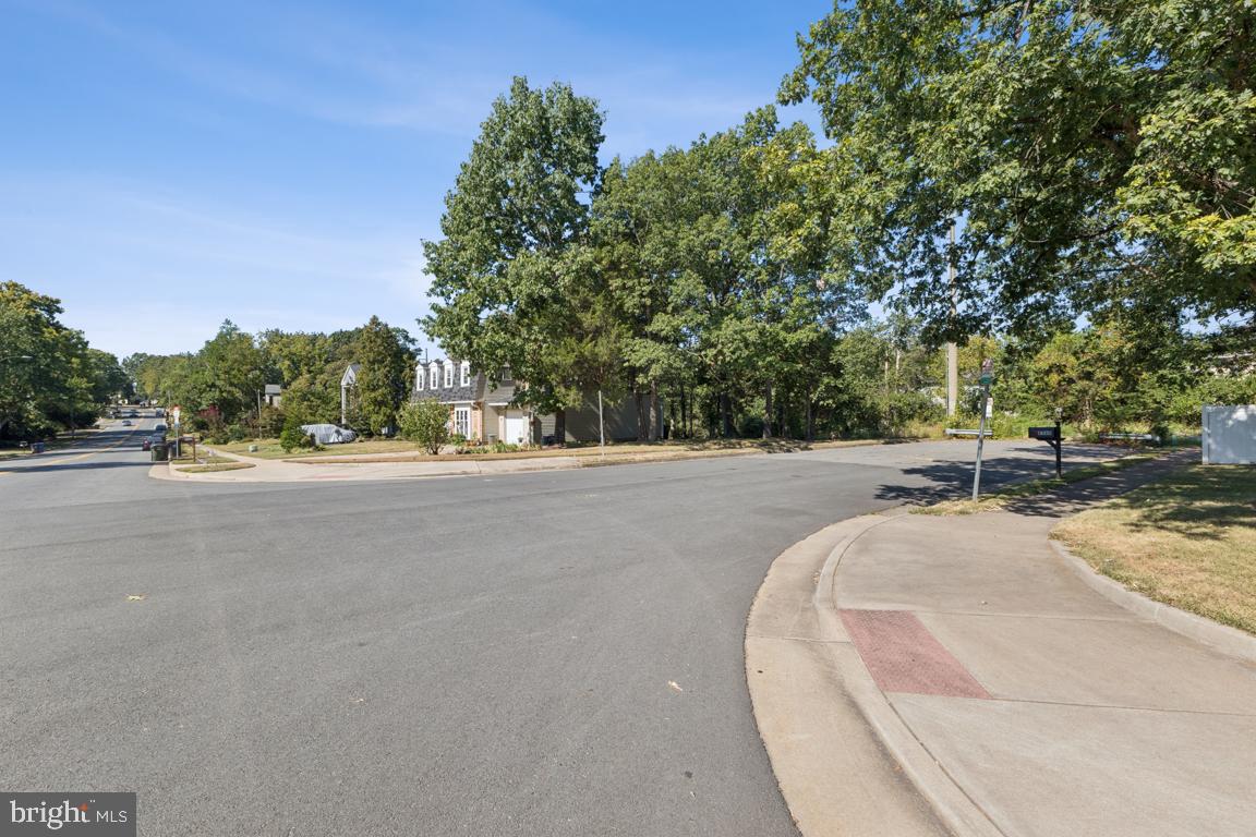 8600 STONEWALL ROAD