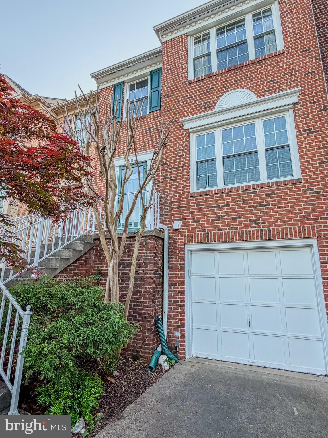 9504 BRIGANTINE LANE