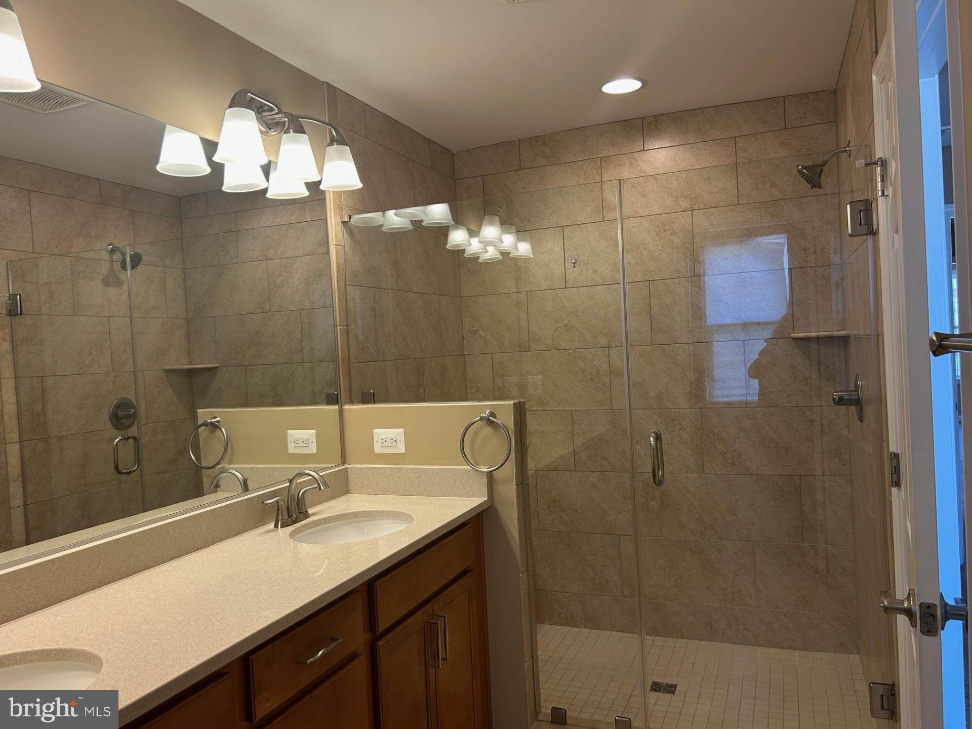 7868 CRESCENT PARK DRIVE