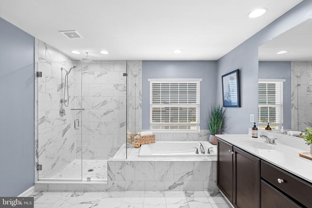 9545 KIMBLETON HALL LOOP