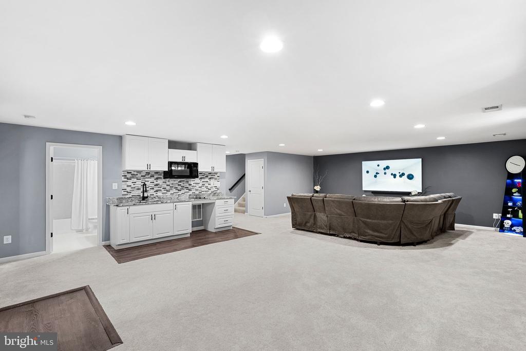 9545 KIMBLETON HALL LOOP