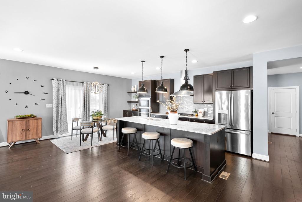 9545 KIMBLETON HALL LOOP