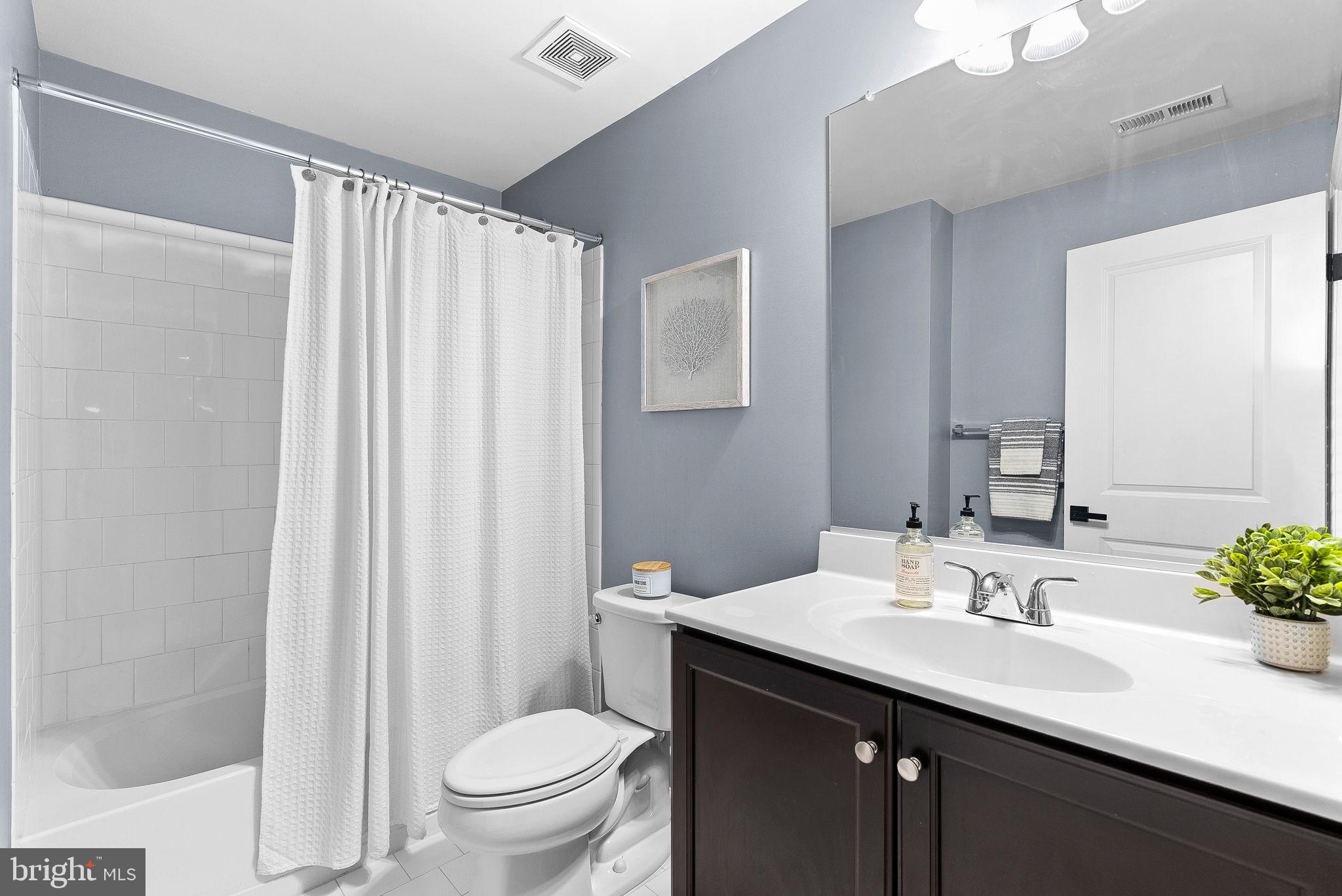 9545 KIMBLETON HALL LOOP