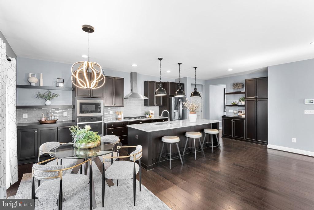 9545 KIMBLETON HALL LOOP
