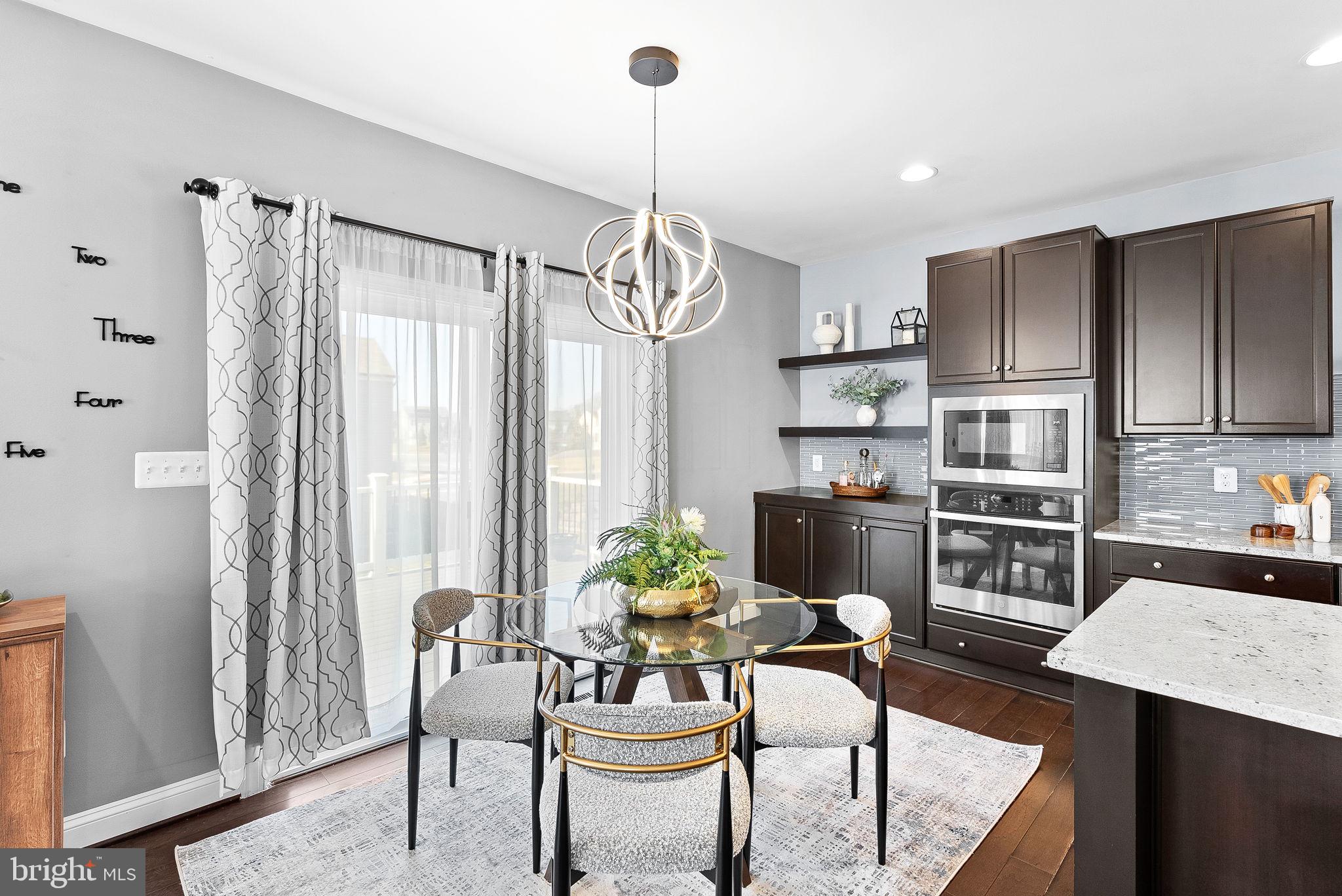 9545 KIMBLETON HALL LOOP