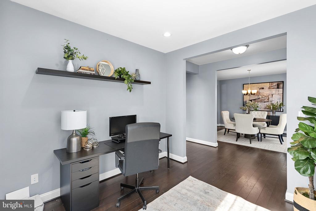 9545 KIMBLETON HALL LOOP