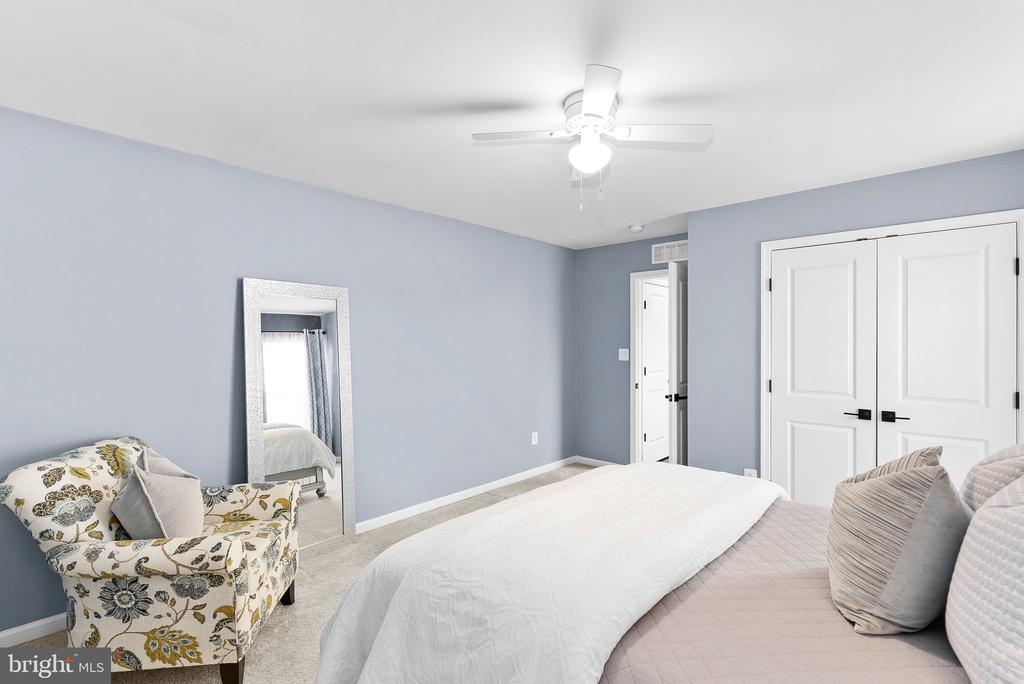 9545 KIMBLETON HALL LOOP