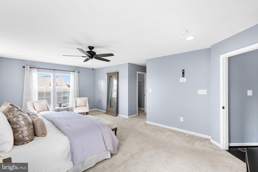 9545 KIMBLETON HALL LOOP