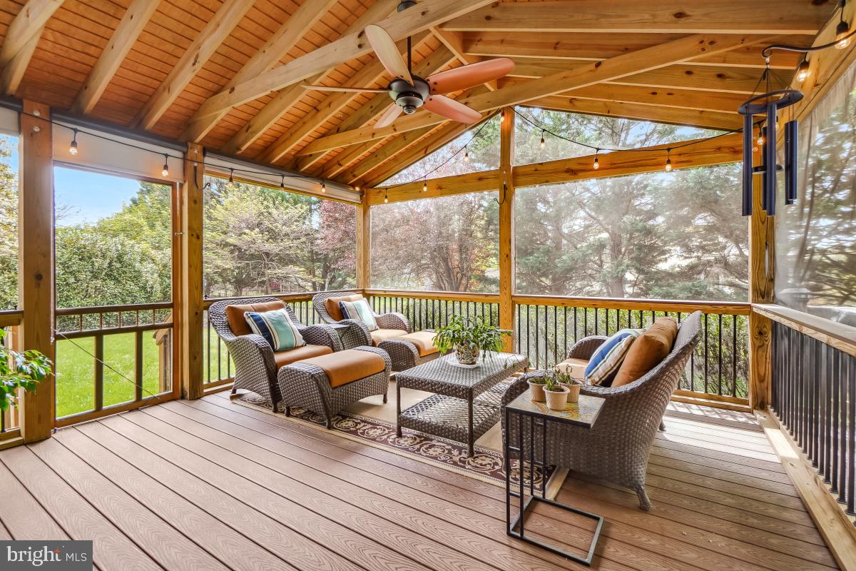 8183 LONE OAK COURT
