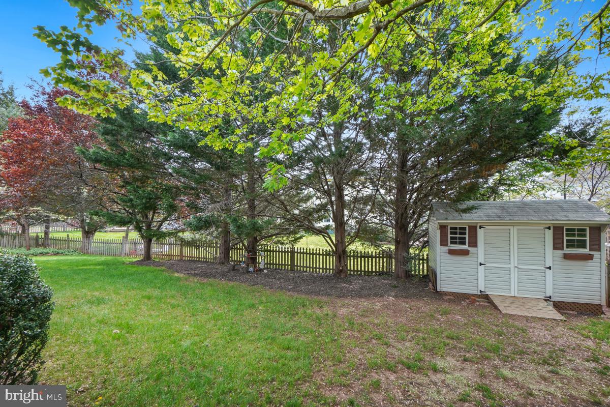 8183 LONE OAK COURT