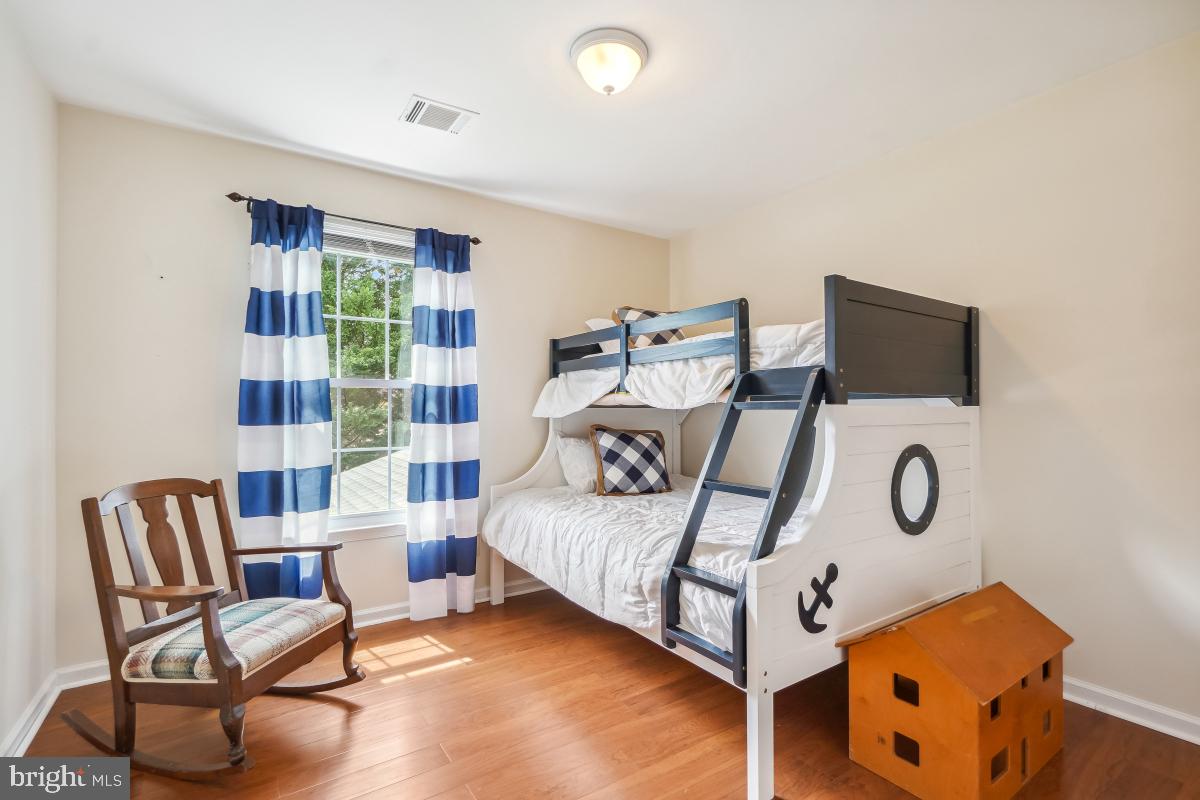 8183 LONE OAK COURT