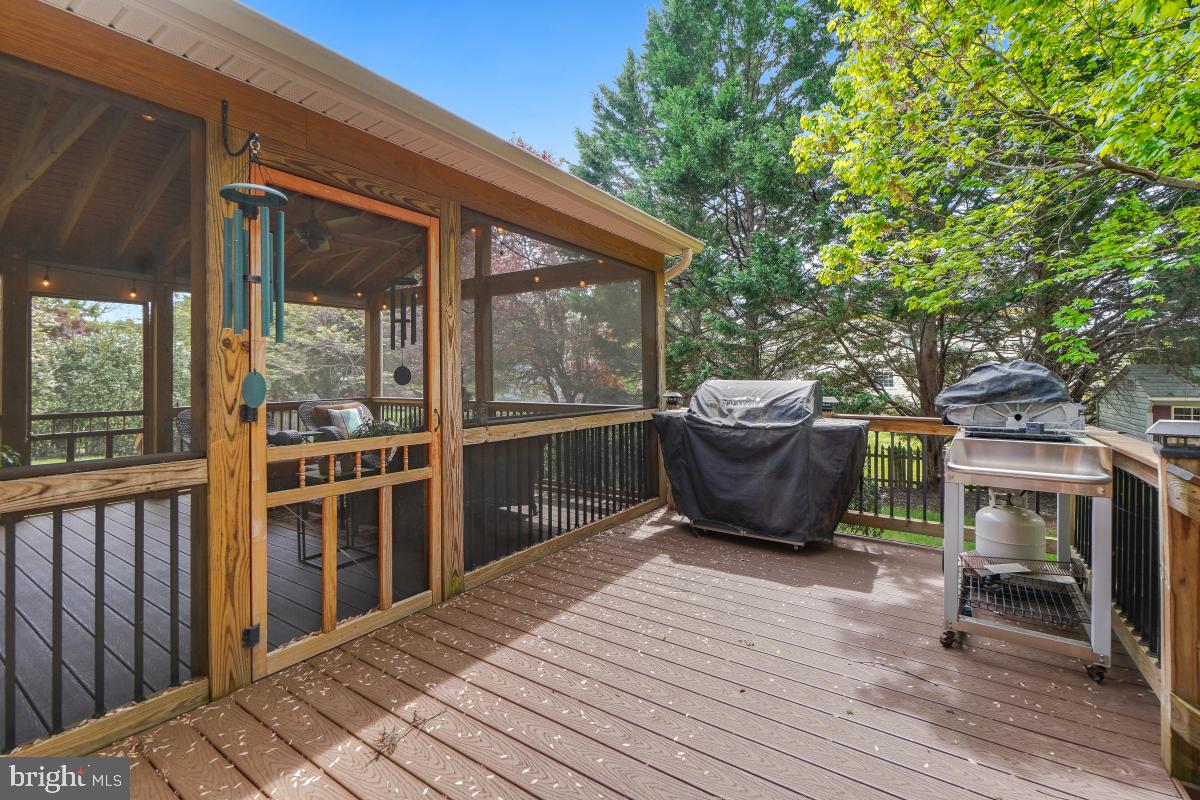 8183 LONE OAK COURT