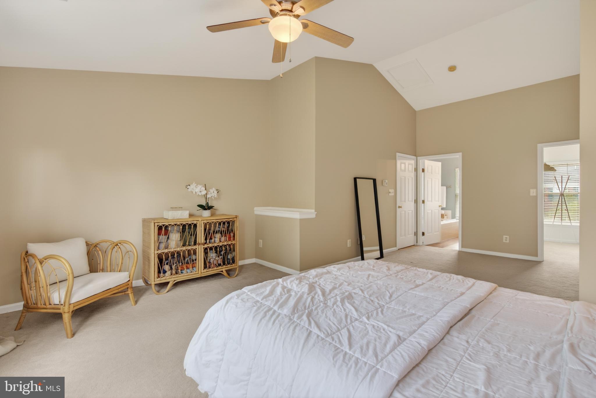 9829 MAITLAND LOOP