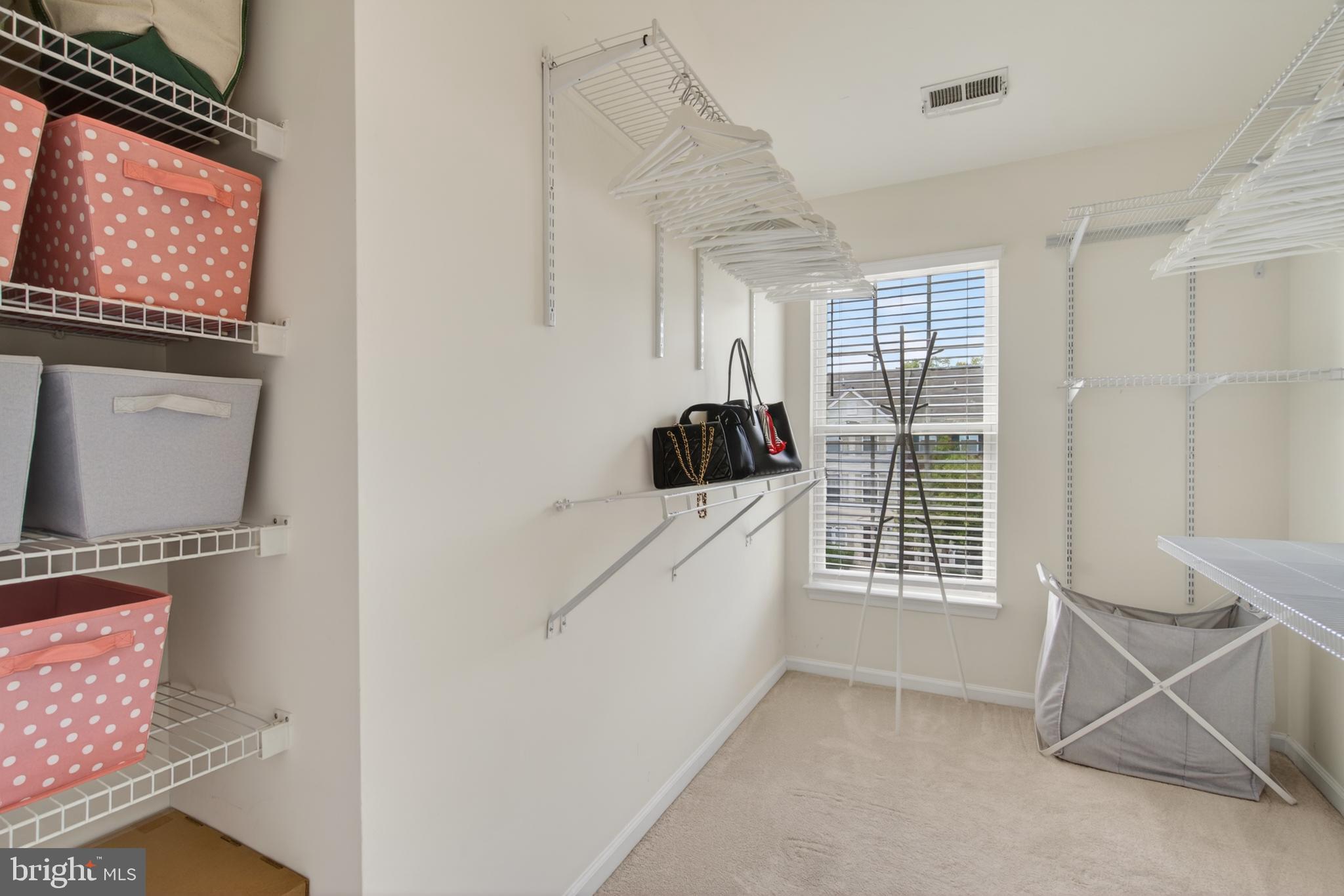 9829 MAITLAND LOOP