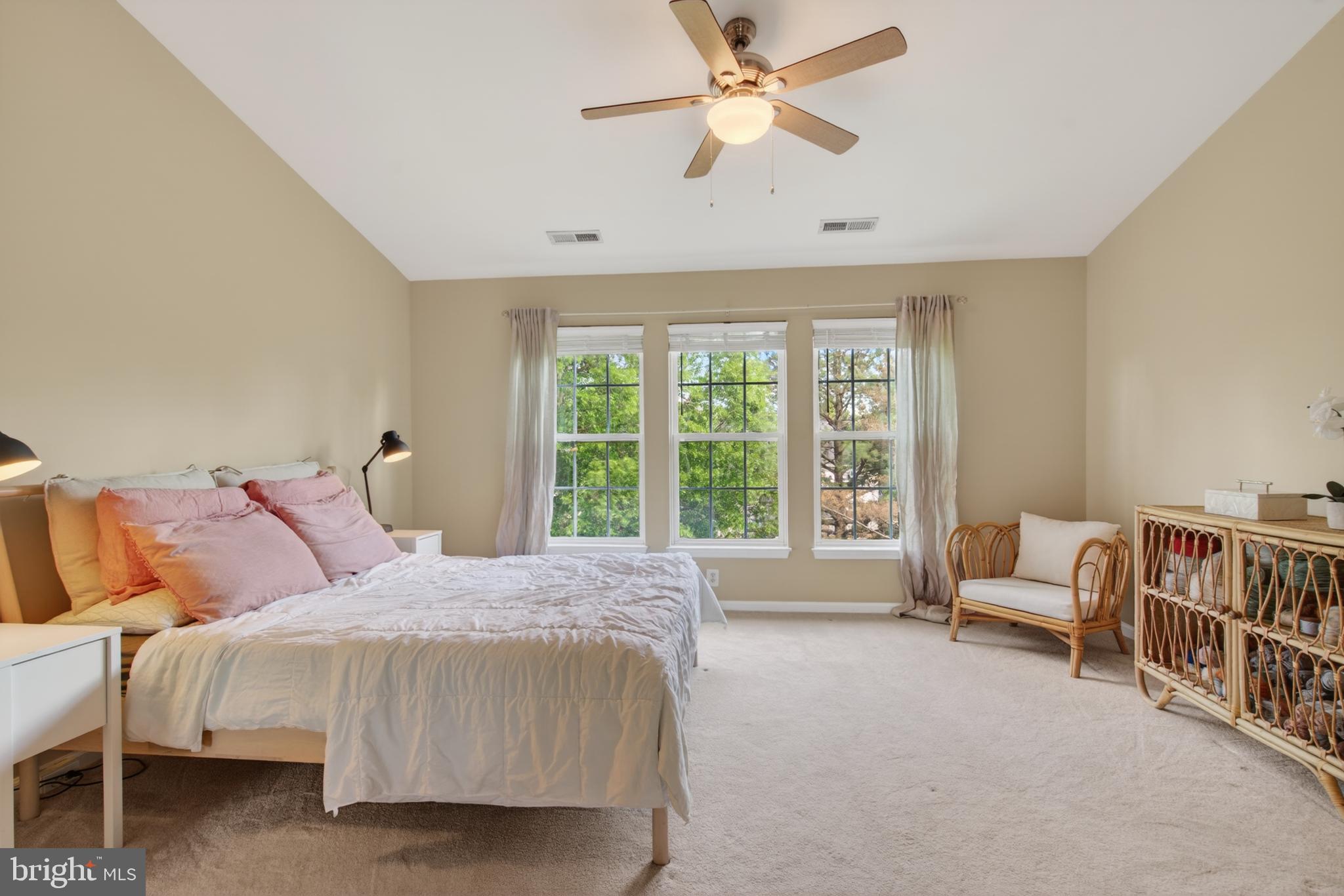 9829 MAITLAND LOOP