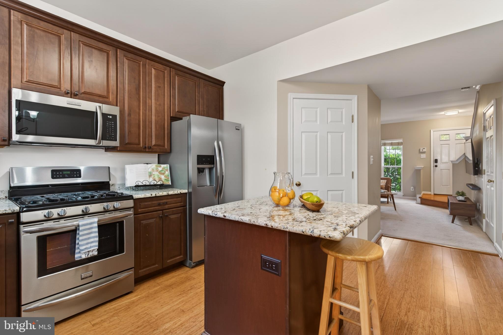 9829 MAITLAND LOOP