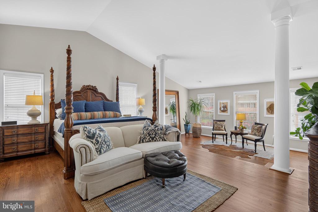 5779 COACHVIEW COURT