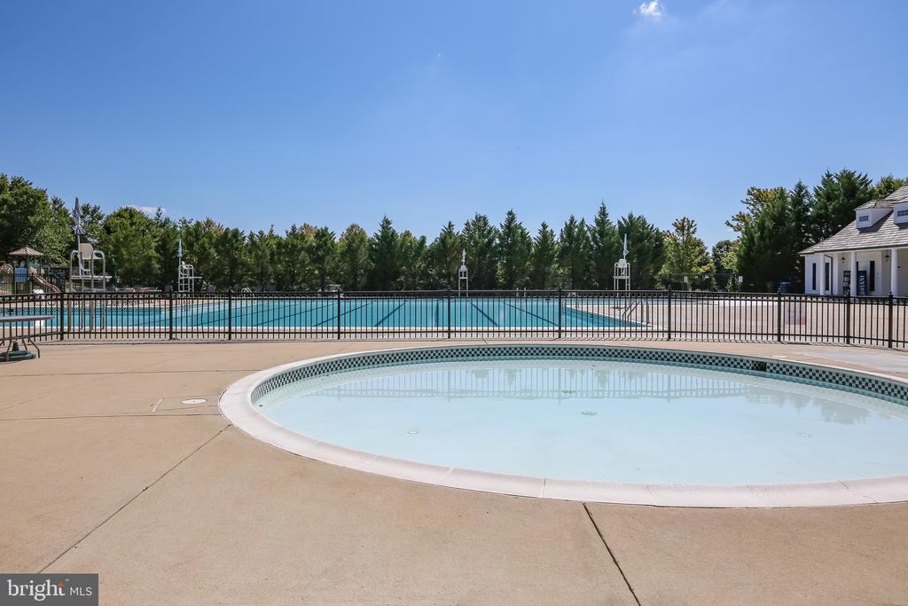 5779 COACHVIEW COURT