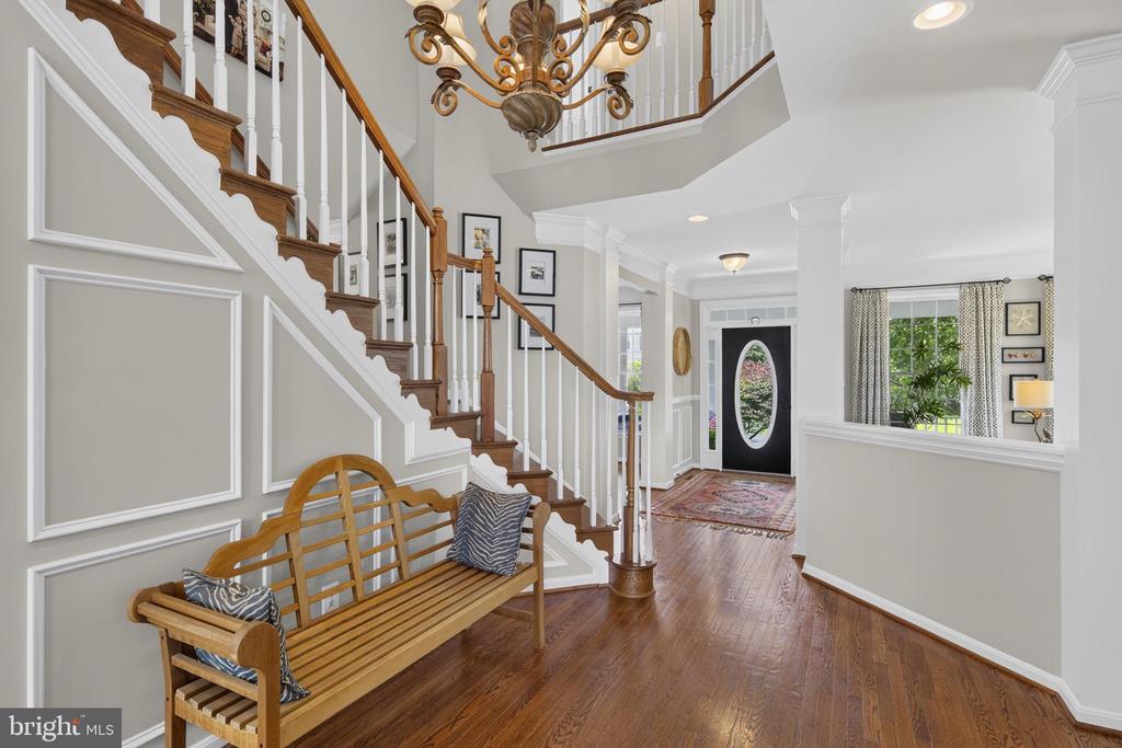 5779 COACHVIEW COURT