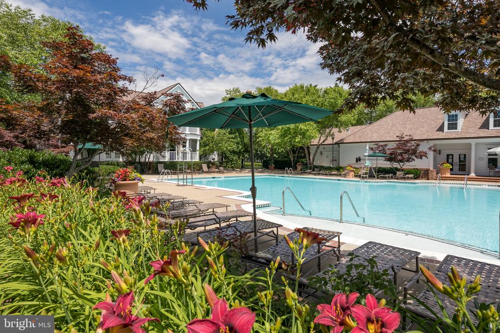 5779 COACHVIEW COURT