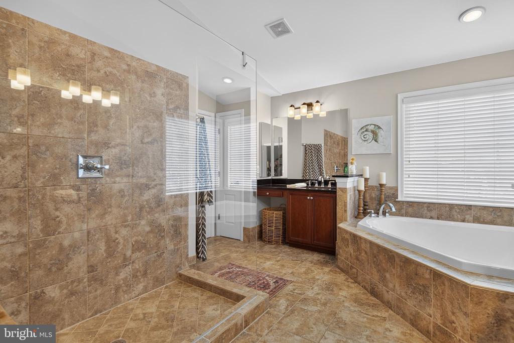 5779 COACHVIEW COURT