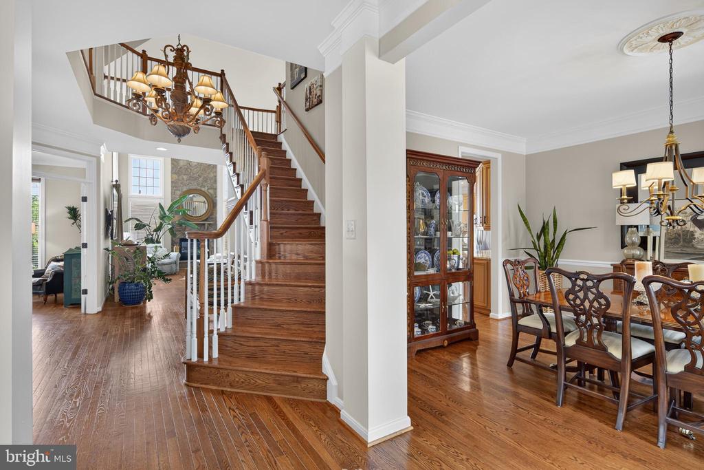 5779 COACHVIEW COURT